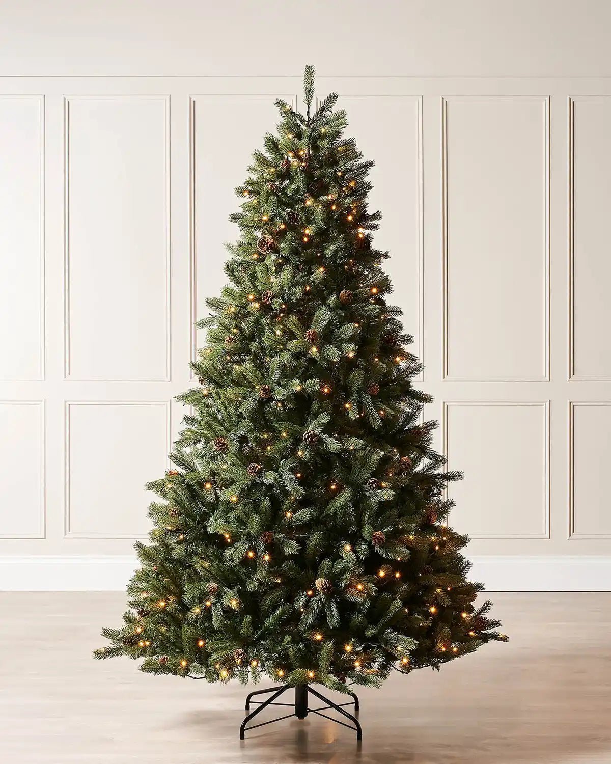 Pre-Lit Crawford Pine Christmas Tree, 7 ft — 7 ft / 2.1 m