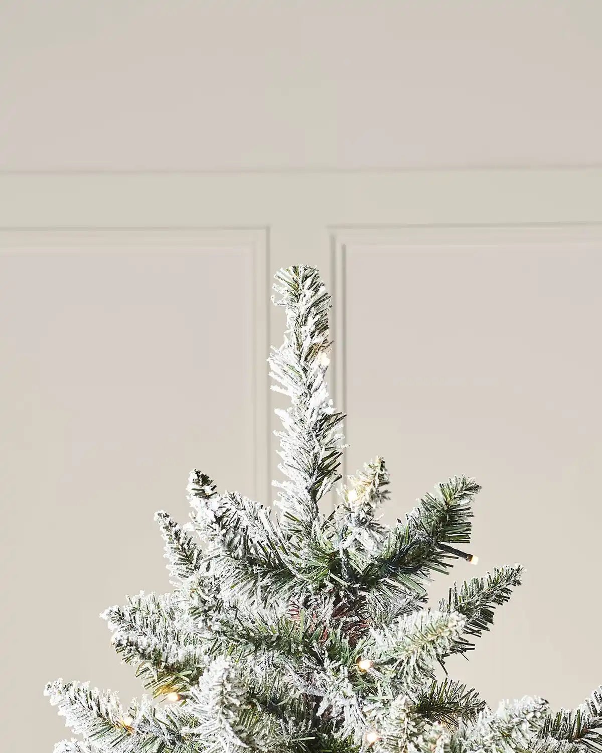 Pre-Lit Full Bodied Snow Flocked Christmas Tree, 7 ft — 7 ft / 2.1 m - Image 4