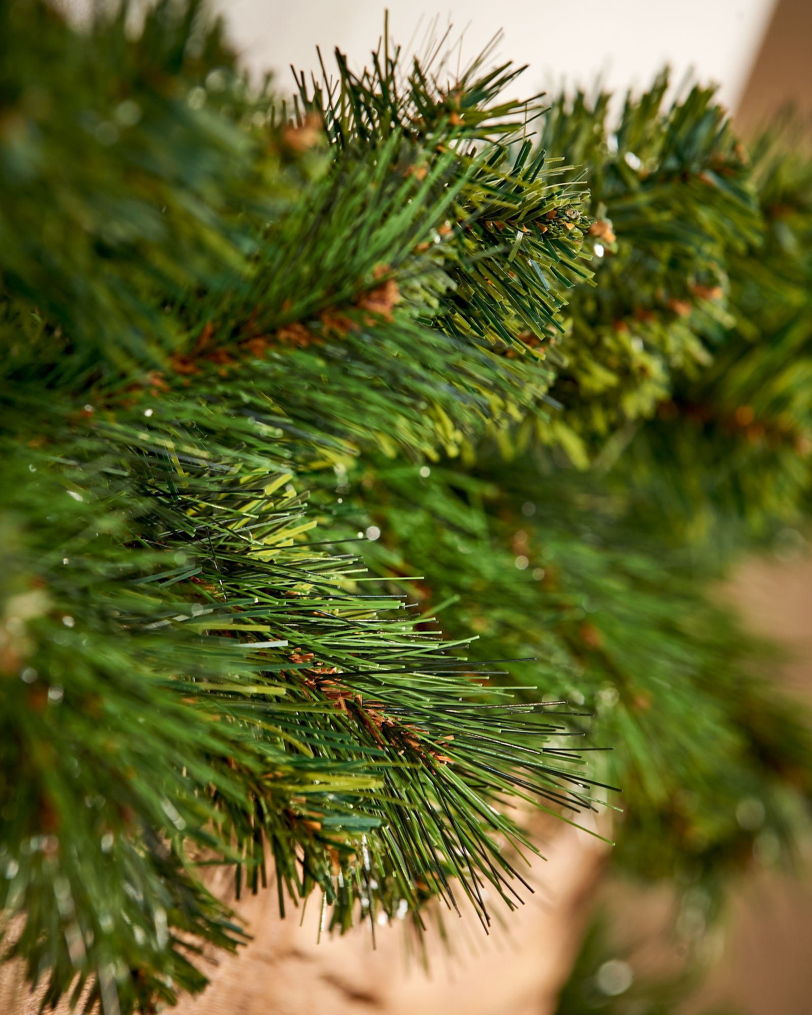 Victorian Pine Garland, 9 ft - Image 3