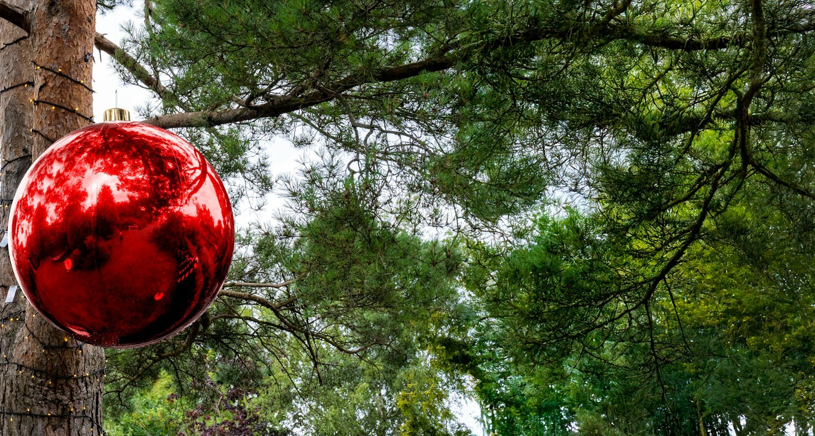 100cm Metallic Red Inflatable Mirror Ball