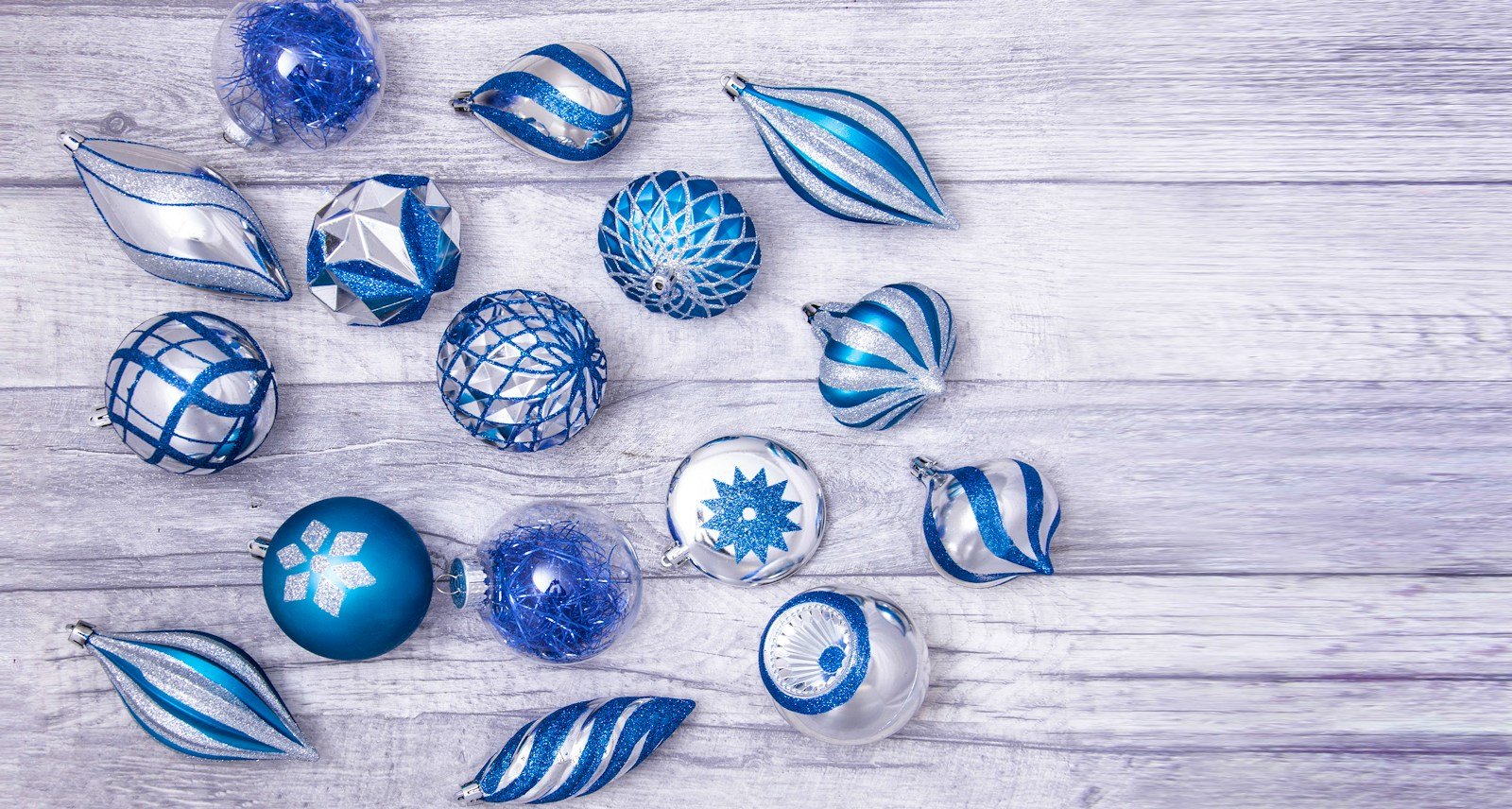 Midnight Frost Bauble 16pc Feature Set - Image 2