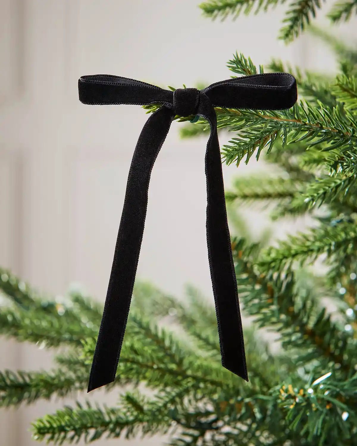 Set of 20 Velvet Bows, Black, 13 cm - Image 3