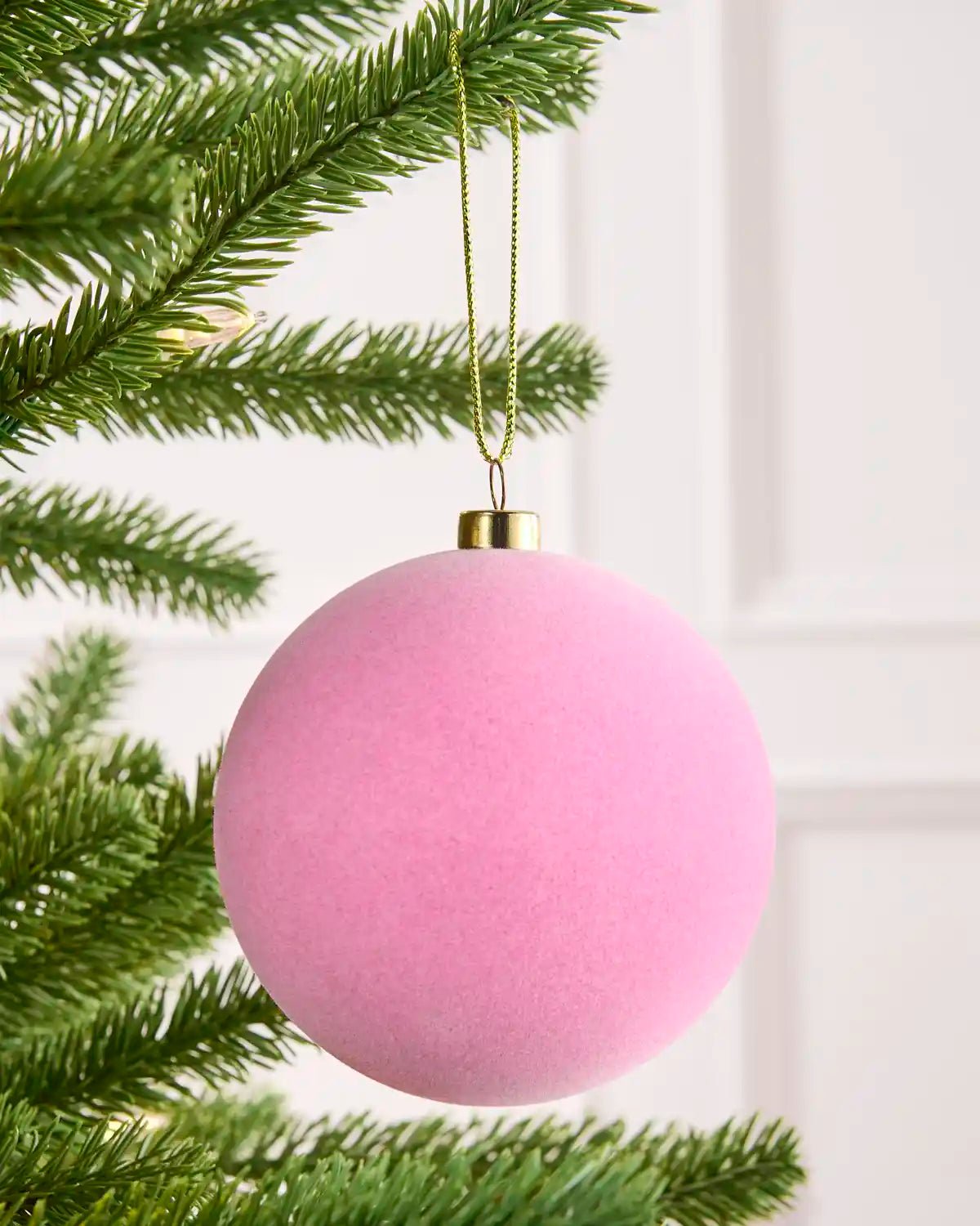 Set of 9 Velvet Baubles, Pink 10 cm - Image 4