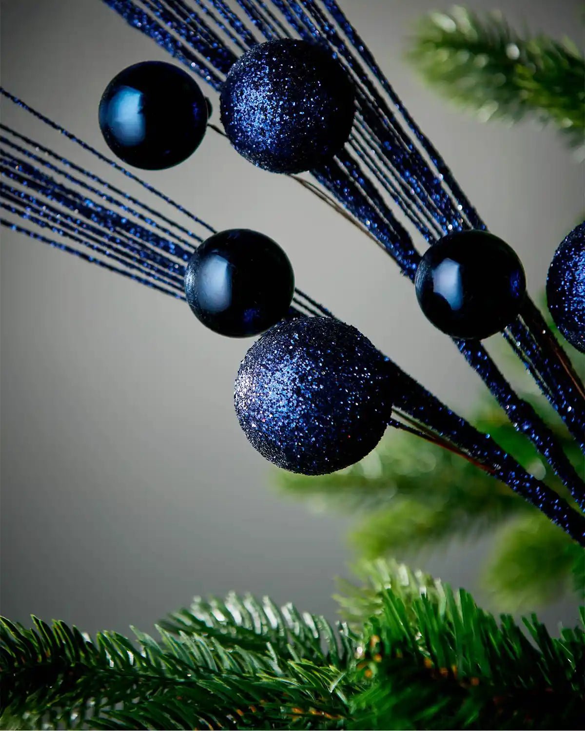 Glitter Bauble Spray, Navy Blue, 72 cm - Image 3