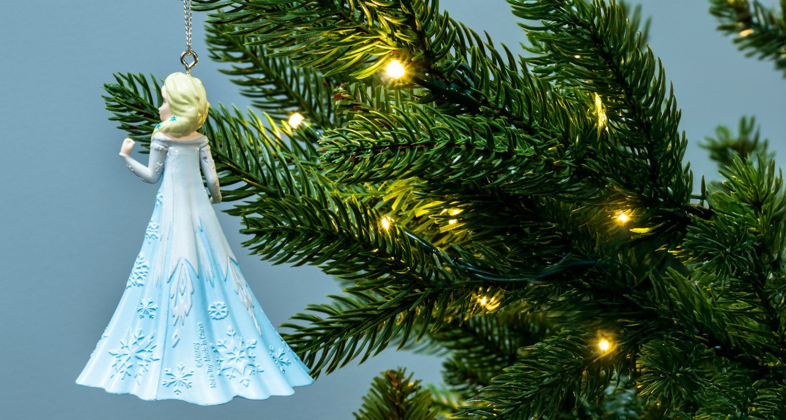 9cm Frozen Elsa Hanging Ornament - Disney Licenced - Image 3
