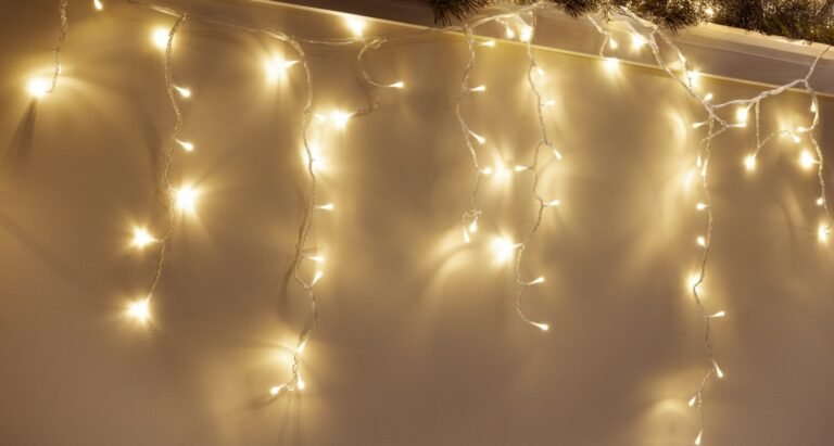 CTW Clear Cable 720 LED Snowing Icicle light set - Warm White w/ 48 gutter hooks