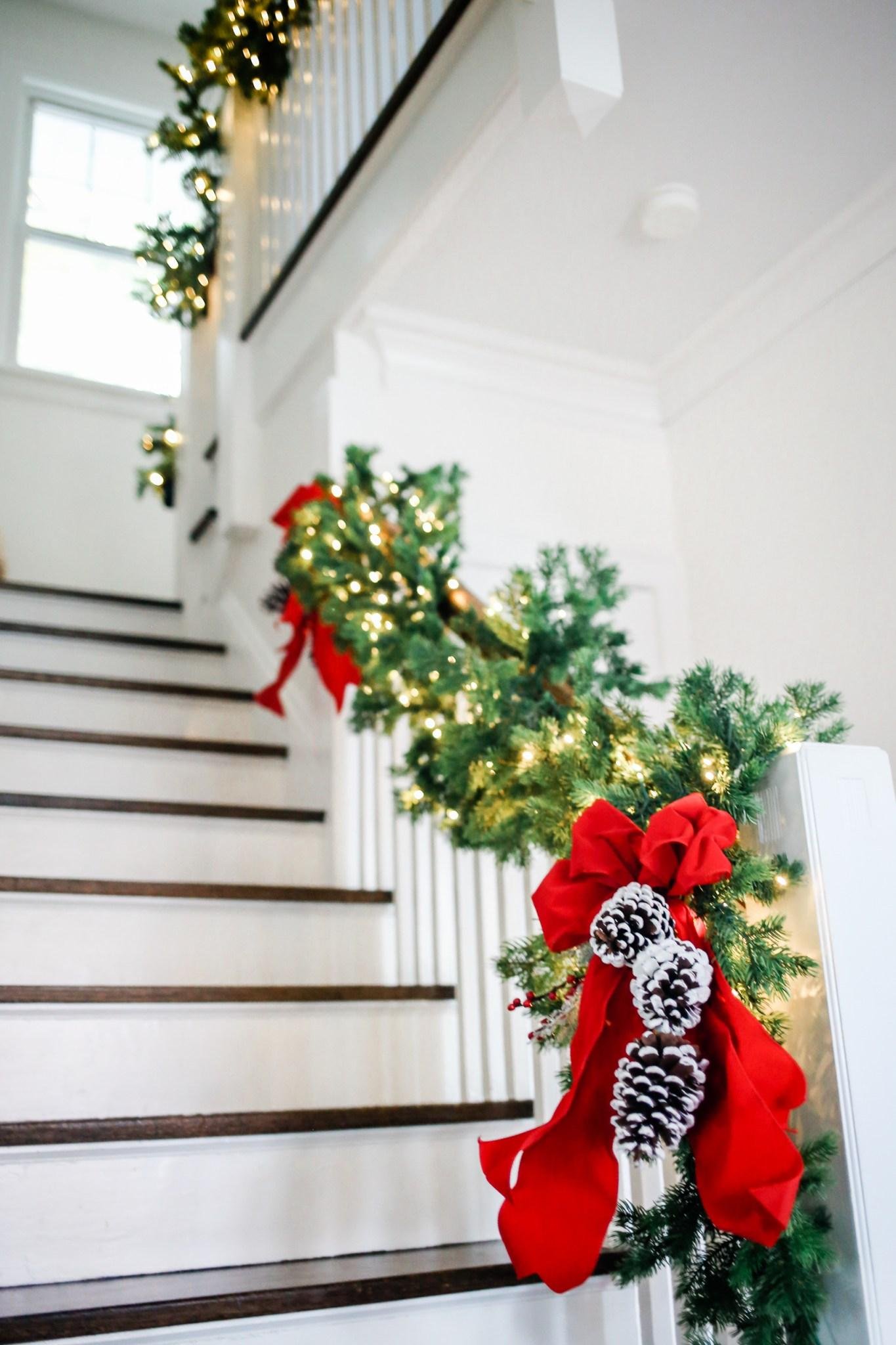 Natural Douglas Wreath and Garland - Image 3