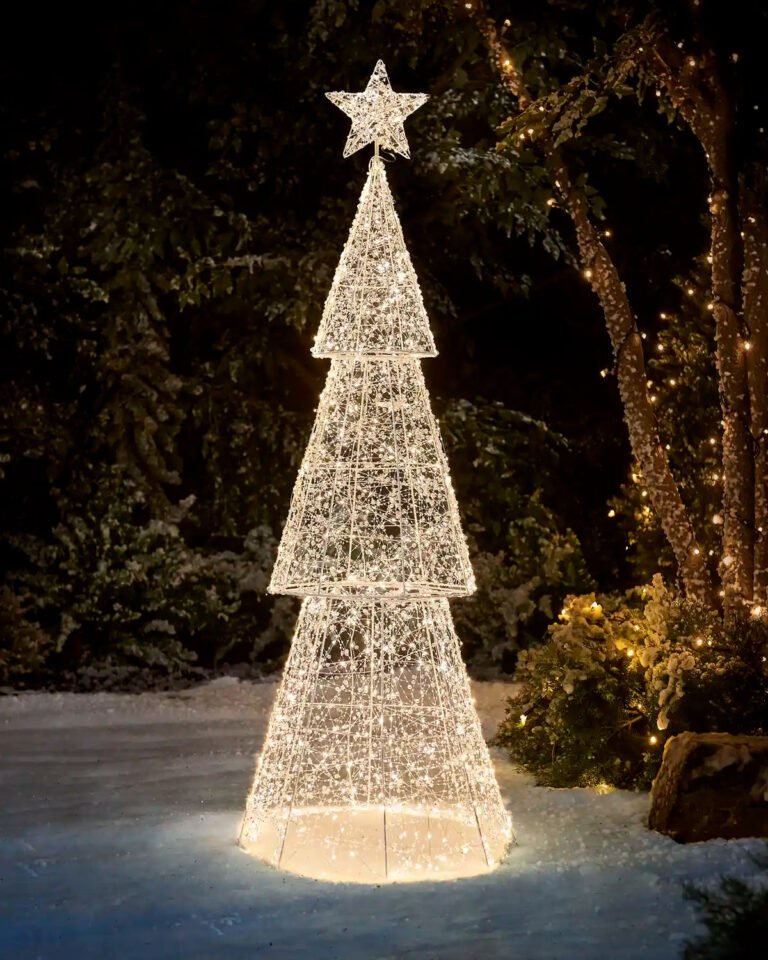 Pre-Lit Twinkling Beaded Christmas Tree, 150 cm
