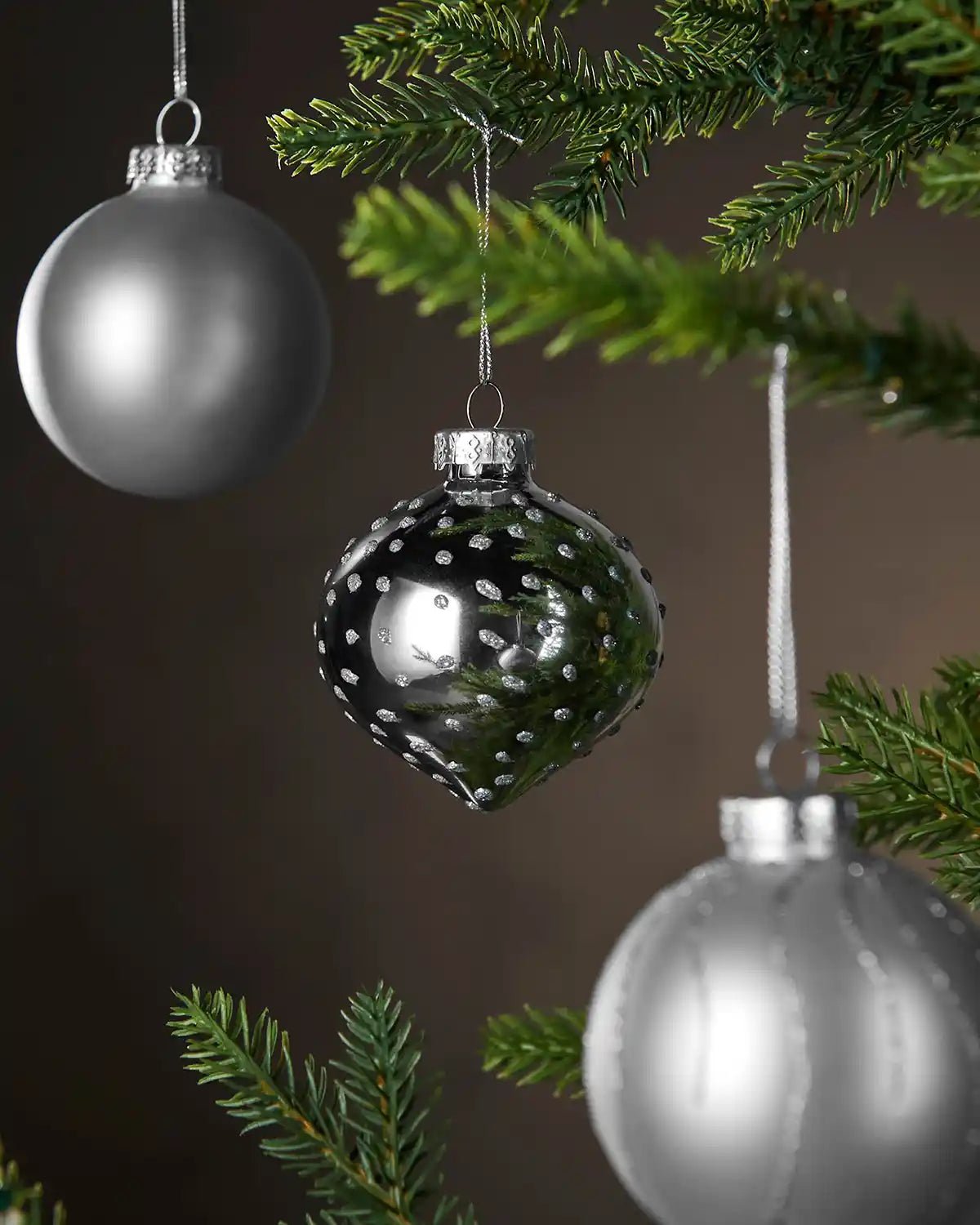 Set of 20 Glass Baubles, Silver - Image 2
