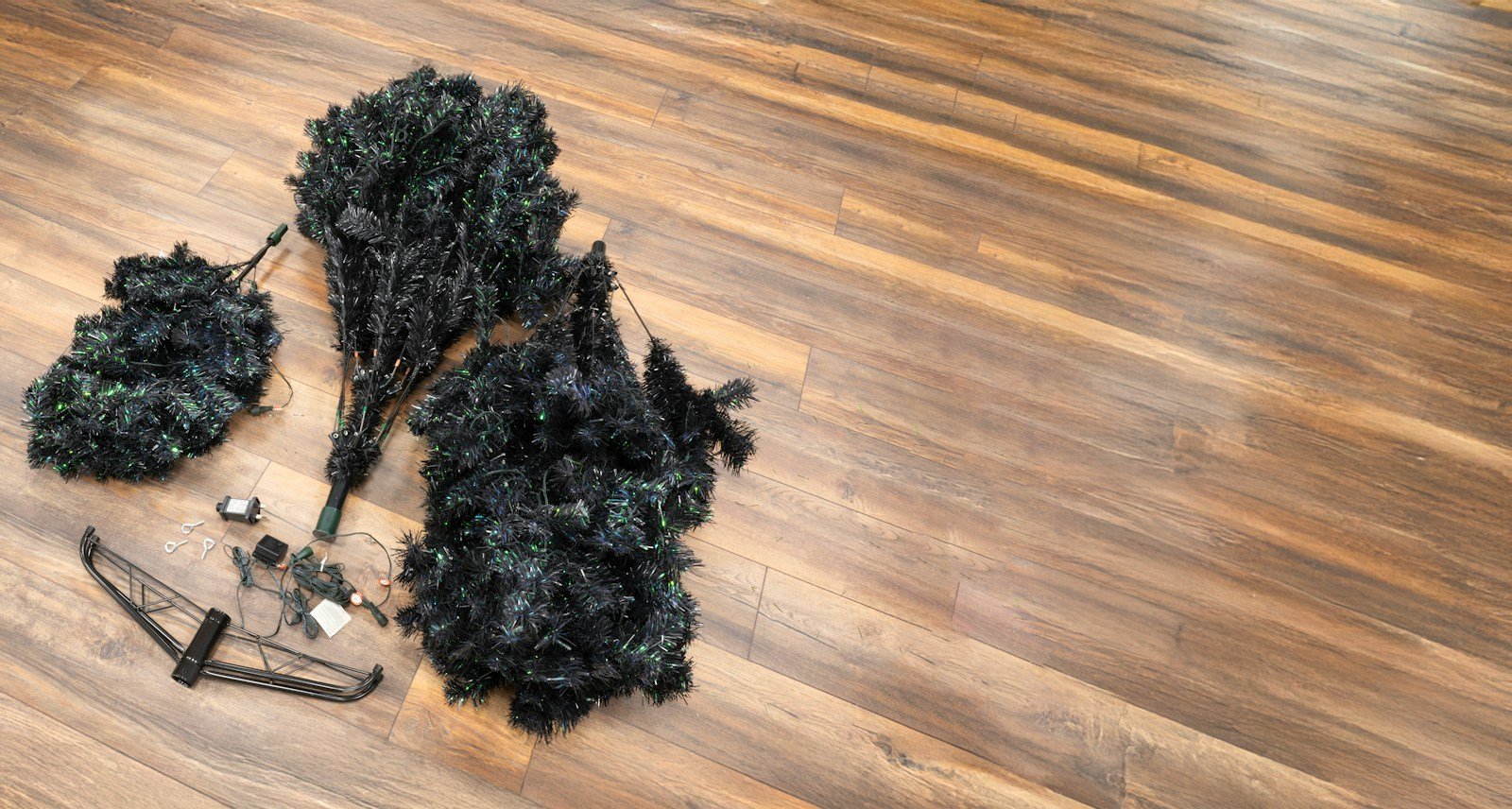 The Pre-lit Black Iridescence Pine Tree with Warm White Lights (6ft to 7ft) - Image 7