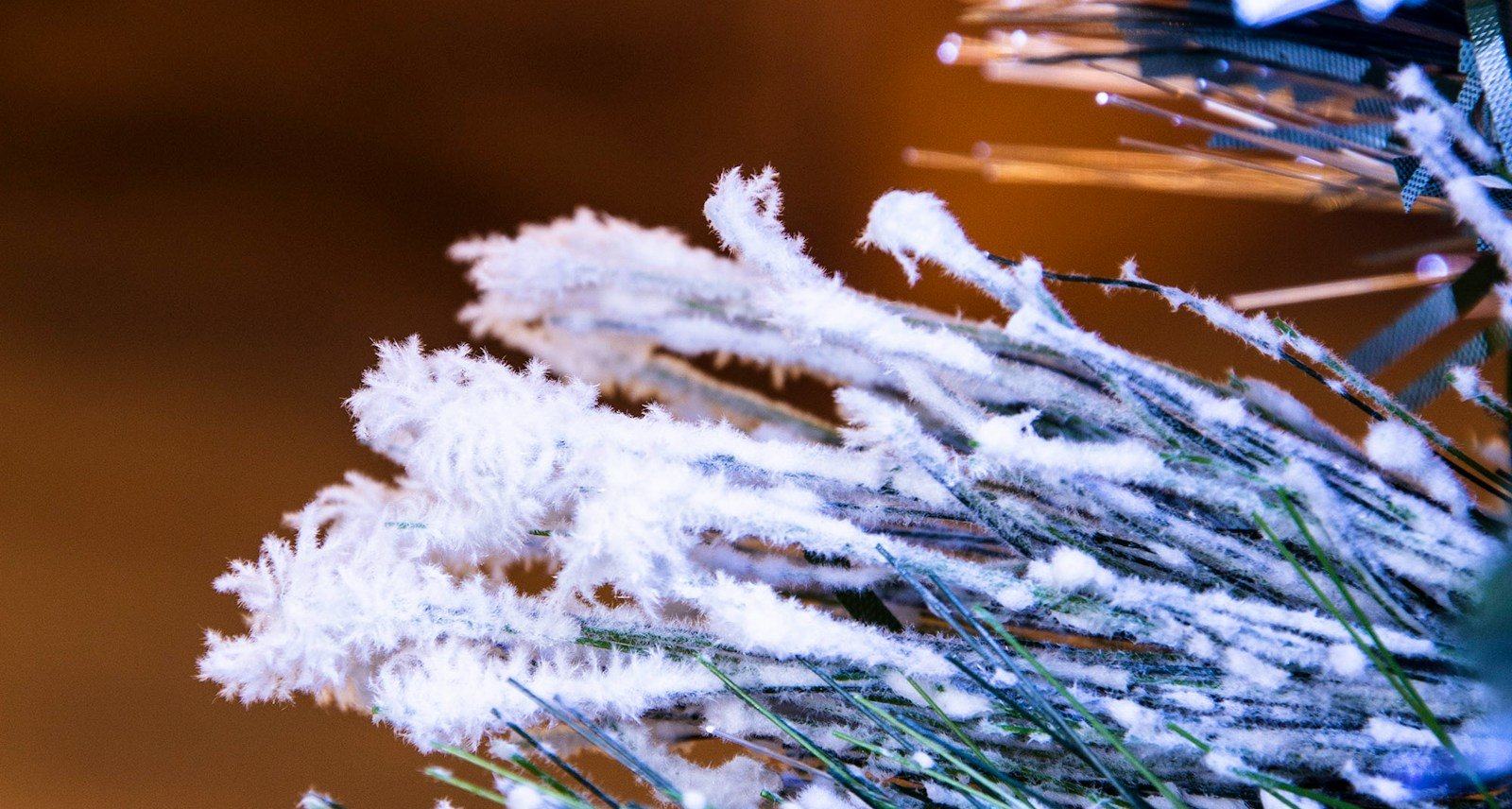 The Snowy LED Frosted Pine Fibre Optic Tree - Image 3