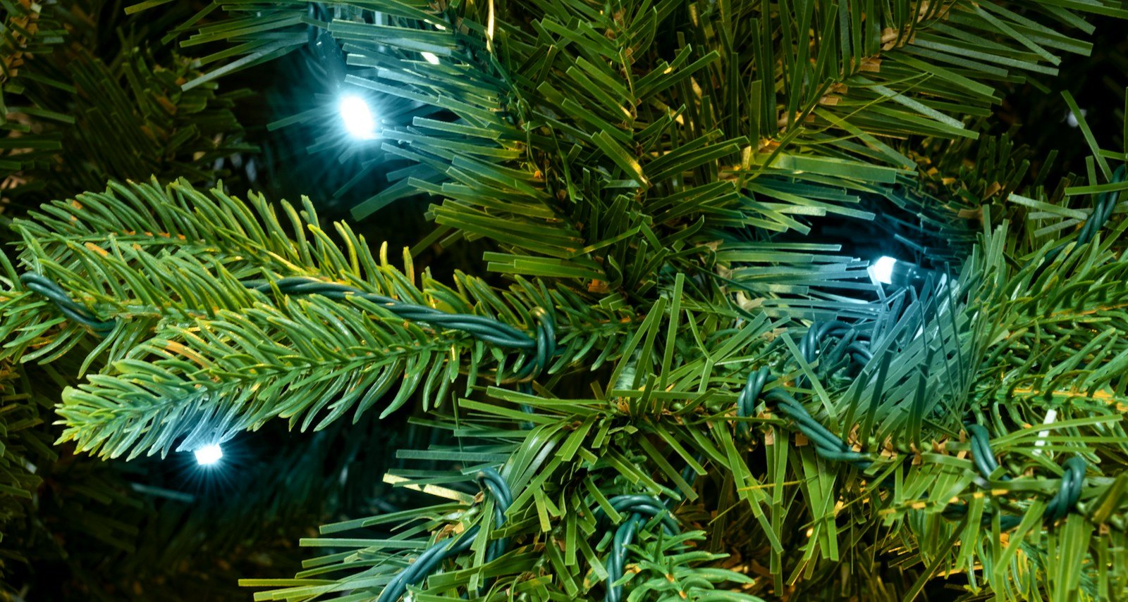 200cm Pre-lit Outdoor Woodland Pine Tree -Bright White - Image 3