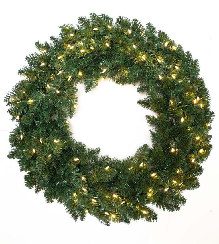 24" Finley Spruce Wreath - Clear LED