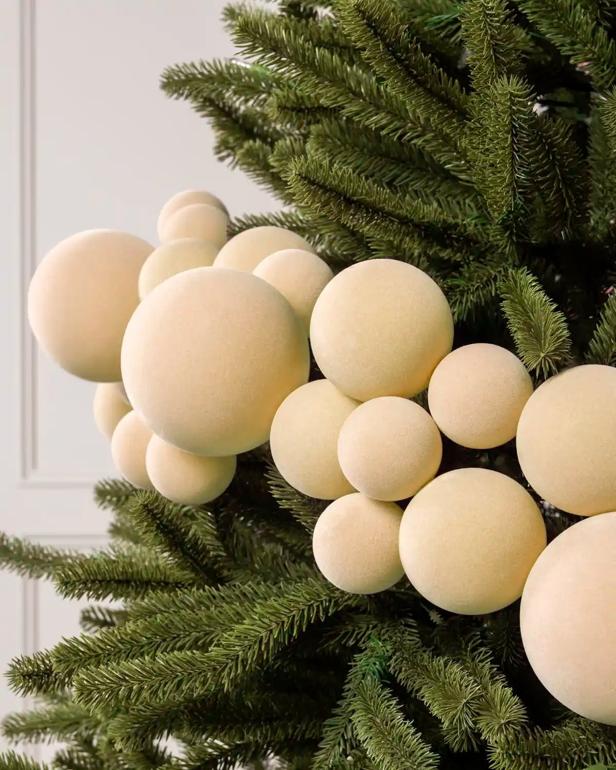 Latte Velvet Bauble Garland, 9 ft - Image 2