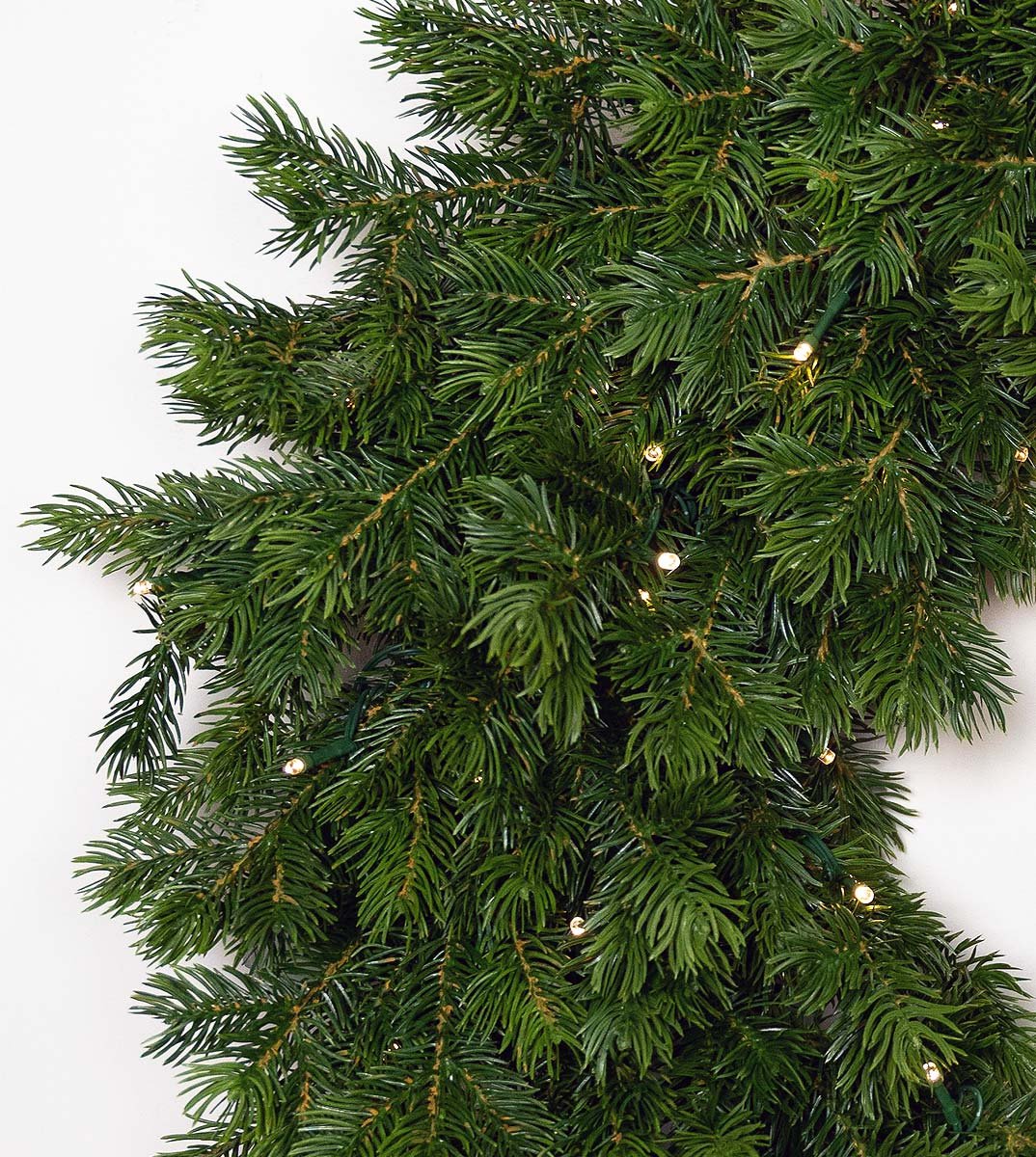 Natural Douglas Wreath and Garland - Image 2