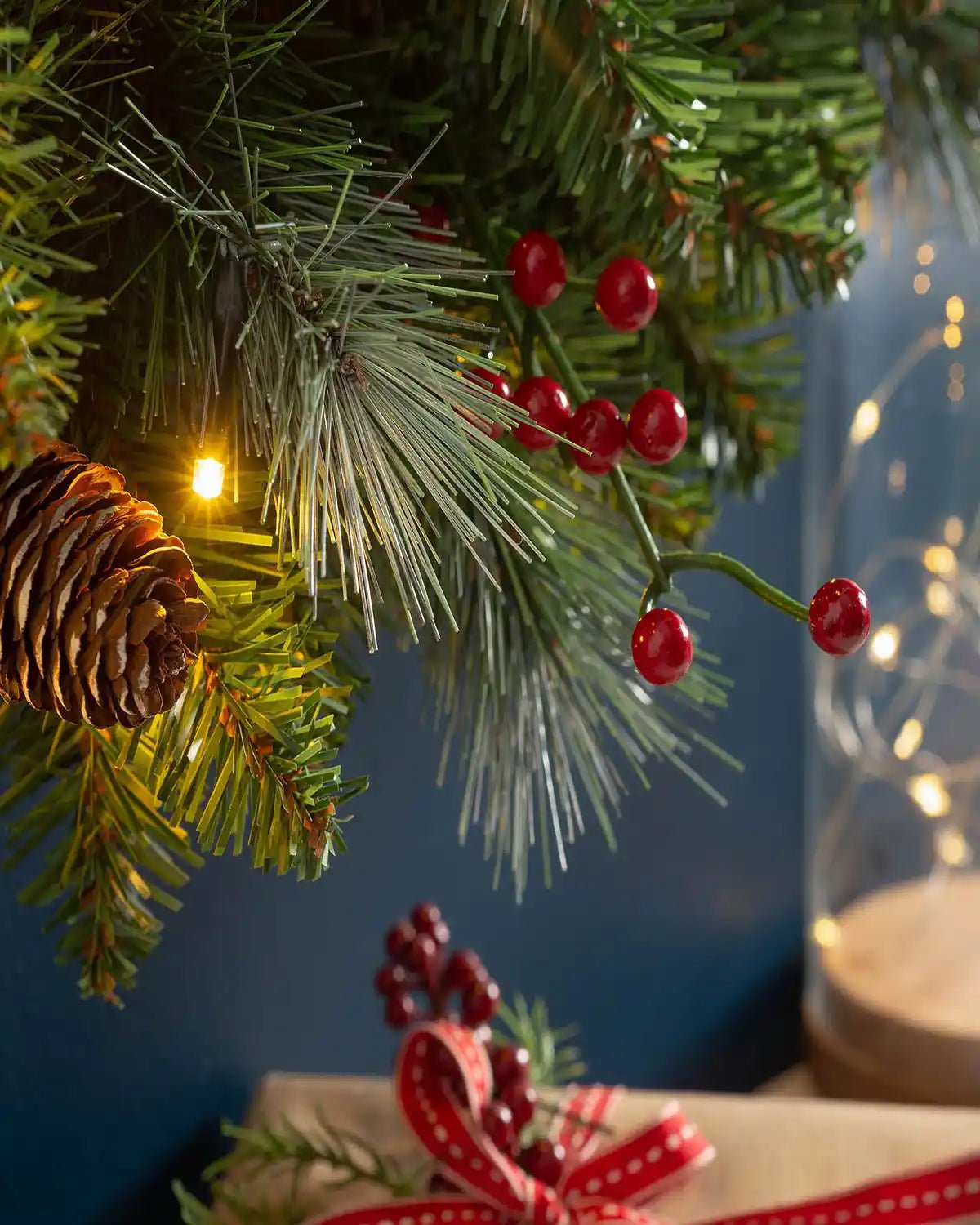 Pre-Lit Frosted Garland, Pinecones & Berries, 9 ft - Image 3